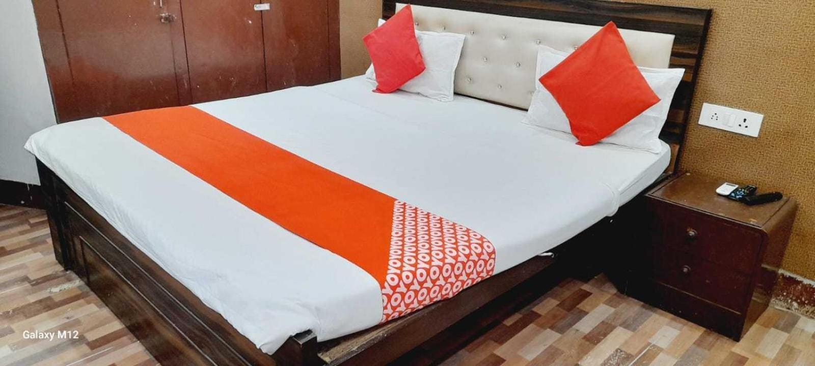 Hotel O Prayag Villa Prayagraj Ngoại thất bức ảnh