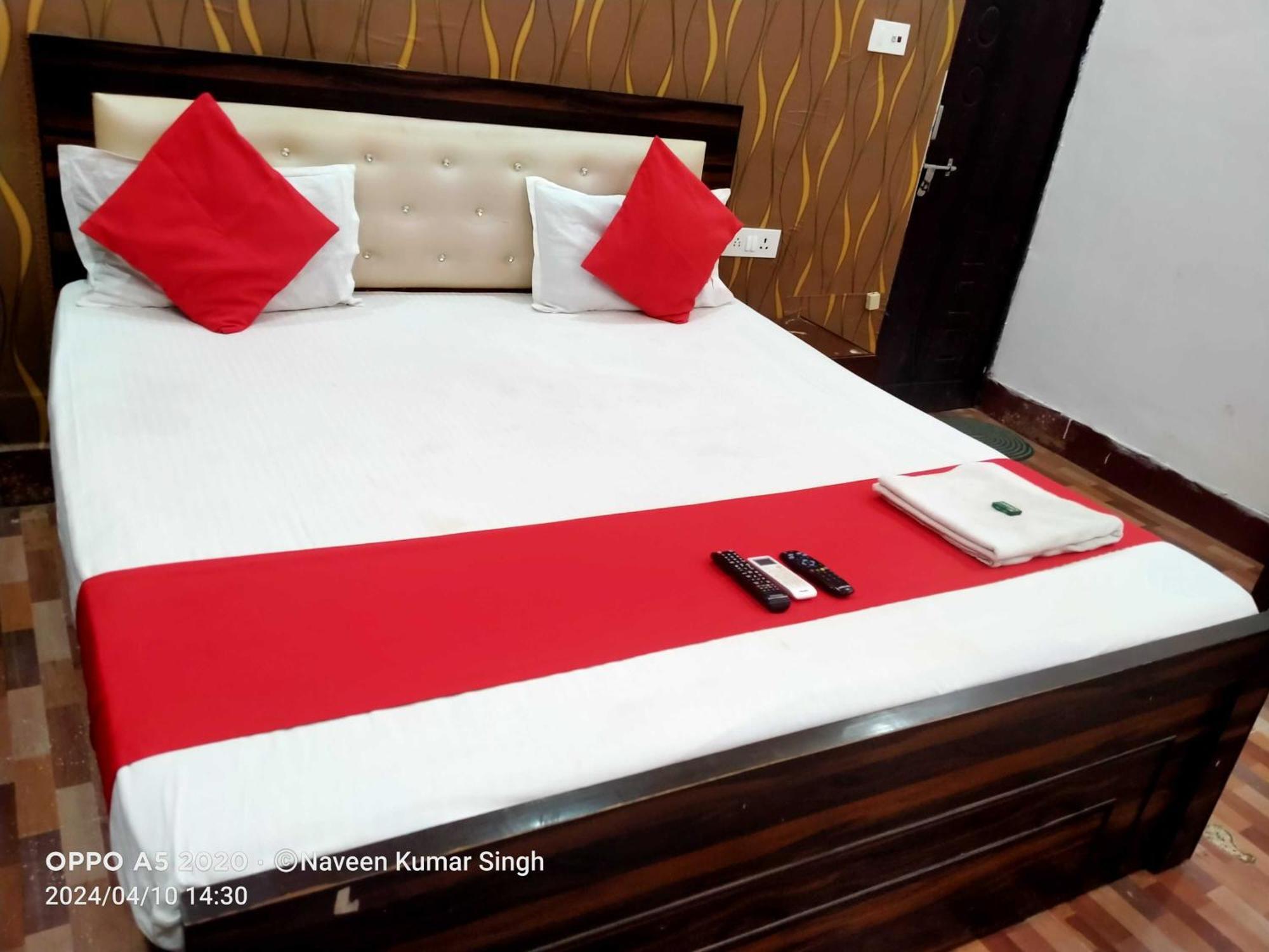Hotel O Prayag Villa Prayagraj Ngoại thất bức ảnh